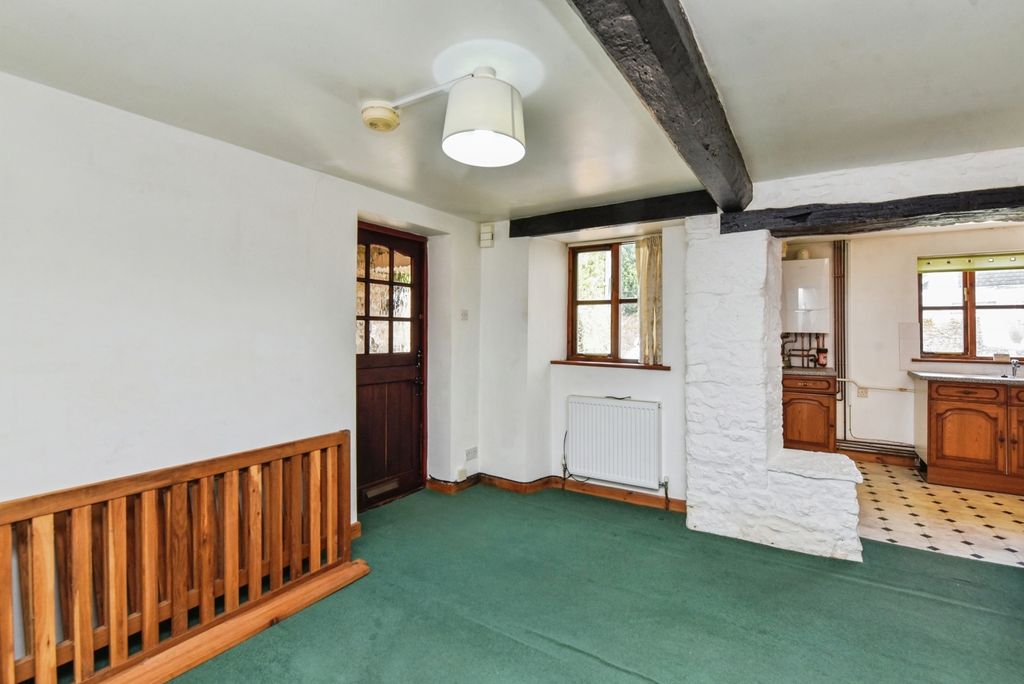 Property photo 3 of 17 Photo