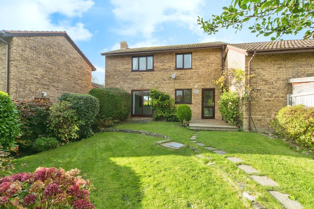 Property photo 1 of 17 Rear