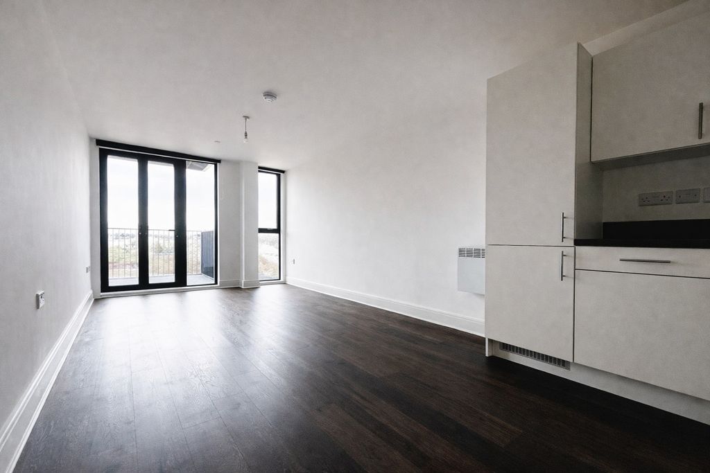 Property photo 2 of 6 Image