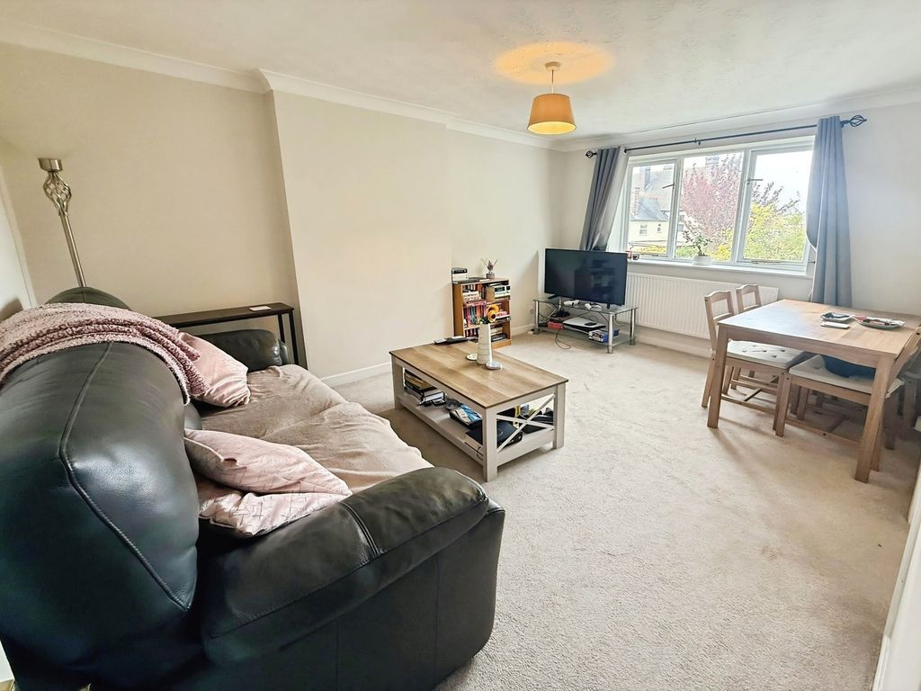 Property photo 2 of 11 Pbox-Img.Jpg