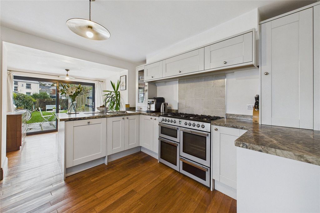 Property photo 3 of 16 Picture No. 16