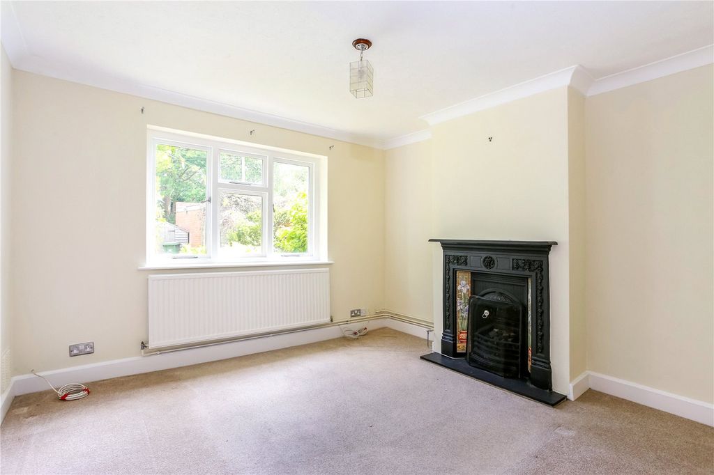 Property photo 3 of 14 Living Room