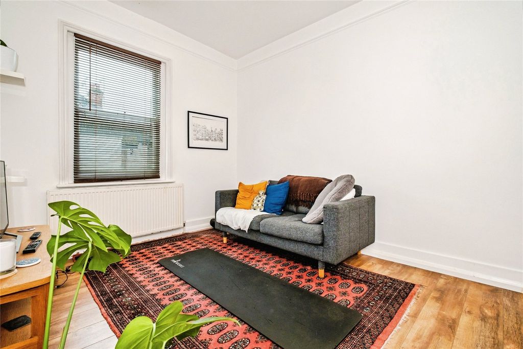 Property photo 3 of 11 Picture No. 56