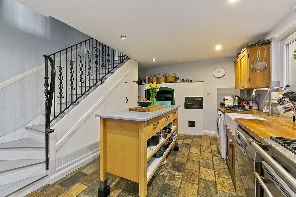 Property photo 3 of 25 Picture No. 11