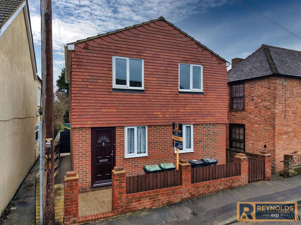 Property photo 1 of 17