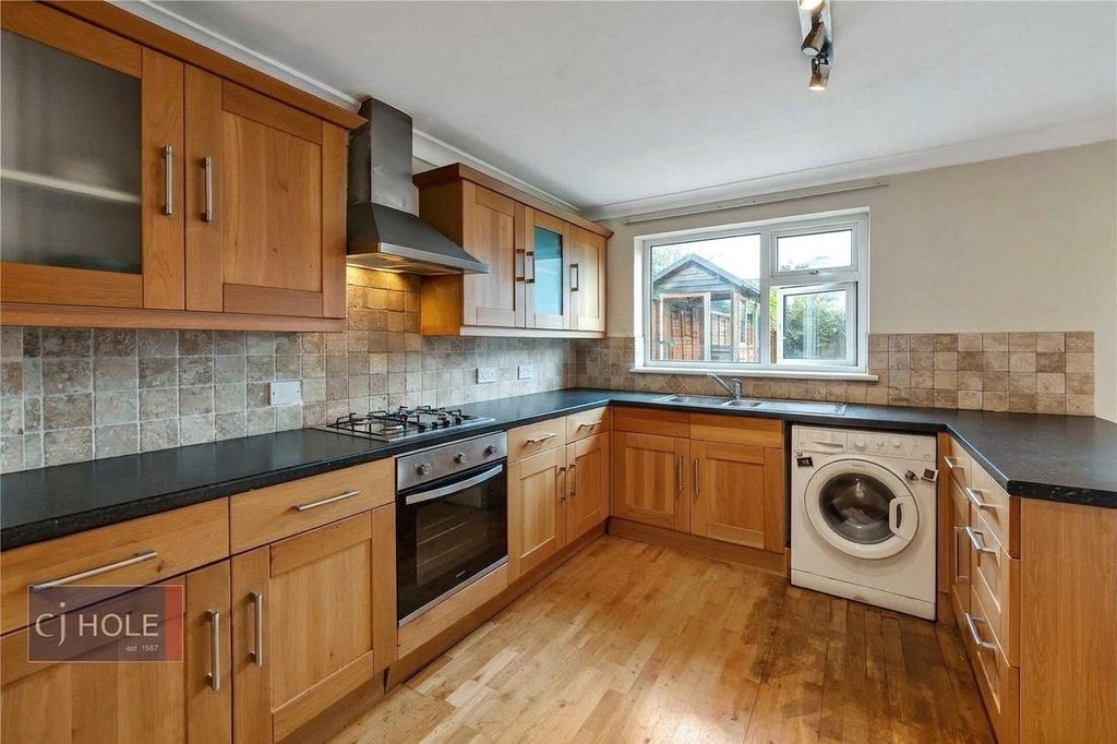 Property photo 2 of 10 Picture No. 13
