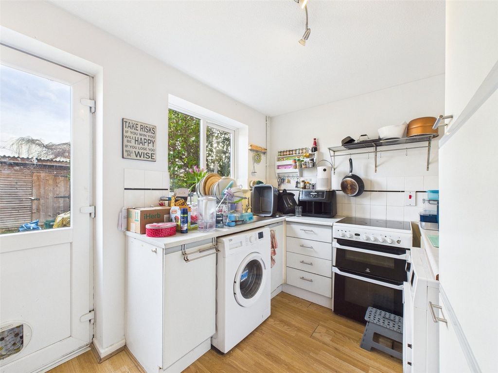 Property photo 3 of 10 Picture No. 05