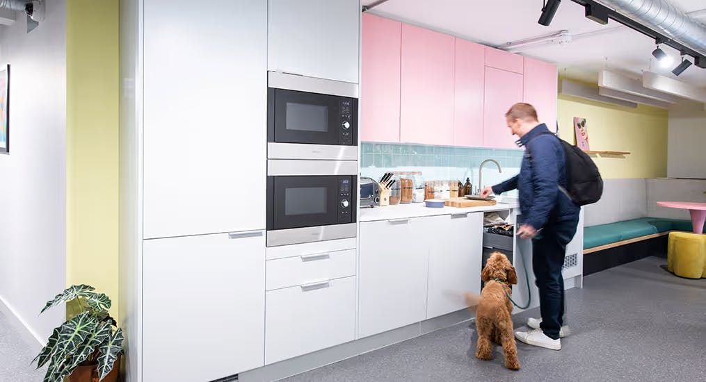 Property photo 3 of 6 68De6Fef6160Bfdb11534Fd5_Runway East Shoreditch Kitchen.Jpg