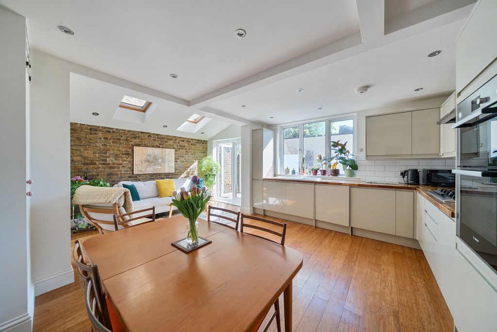 Property photo 2 of 21 1453314-36-69F37B...