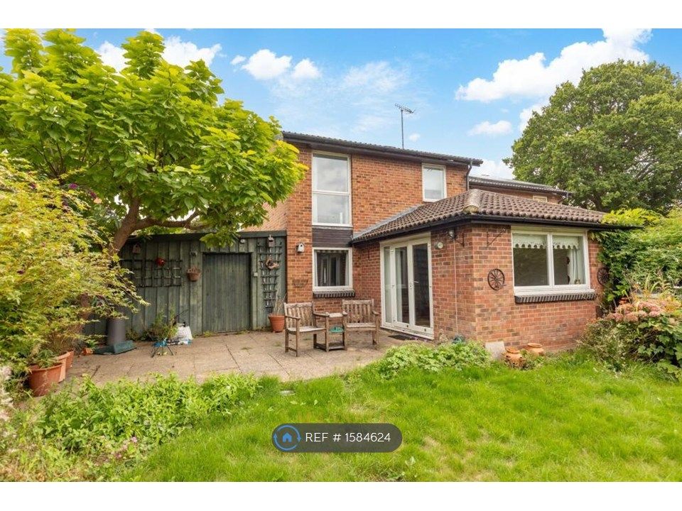 Property photo 2 of 21