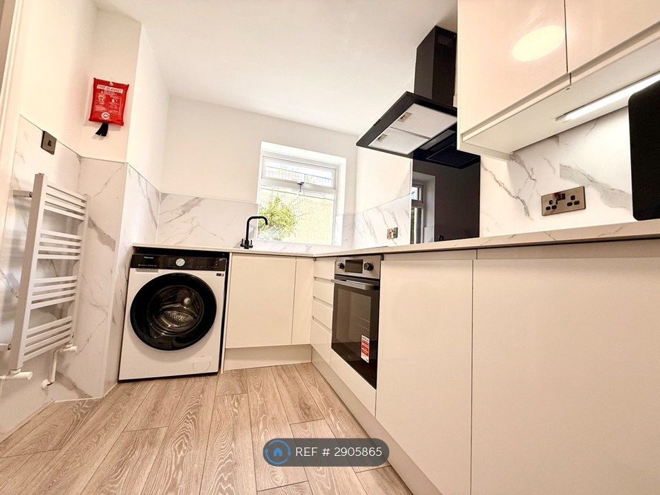 Property photo 1 of 25
