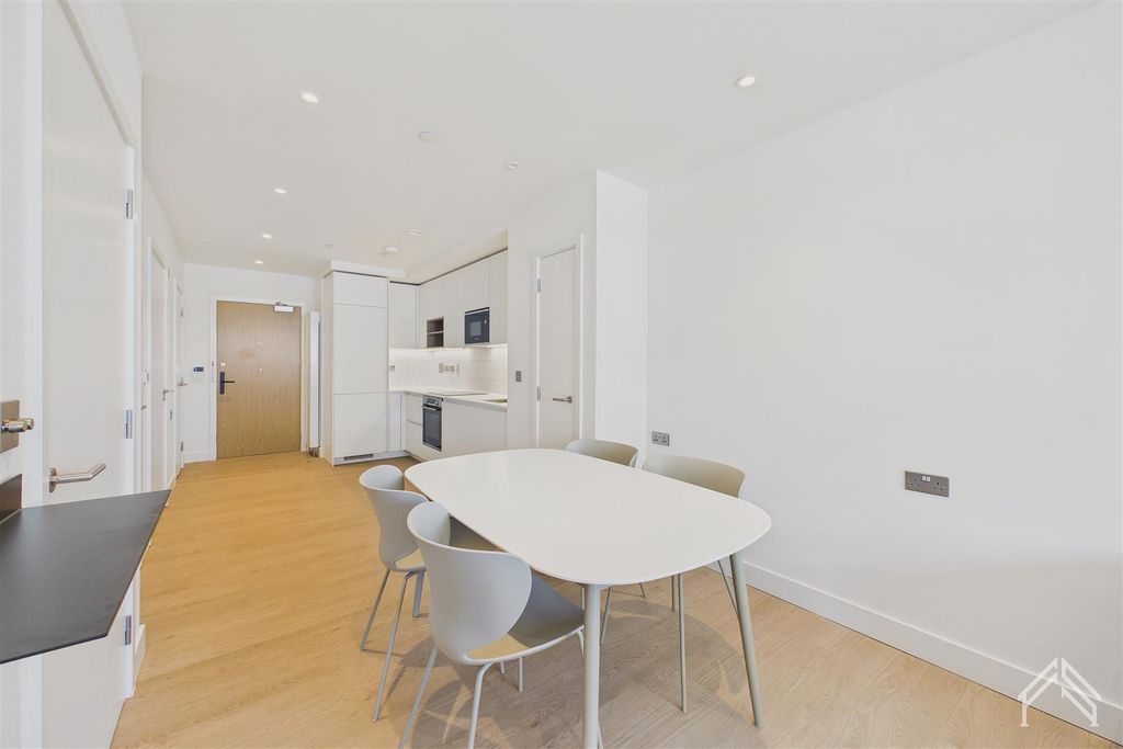 Property photo 3 of 15 2.Jpg