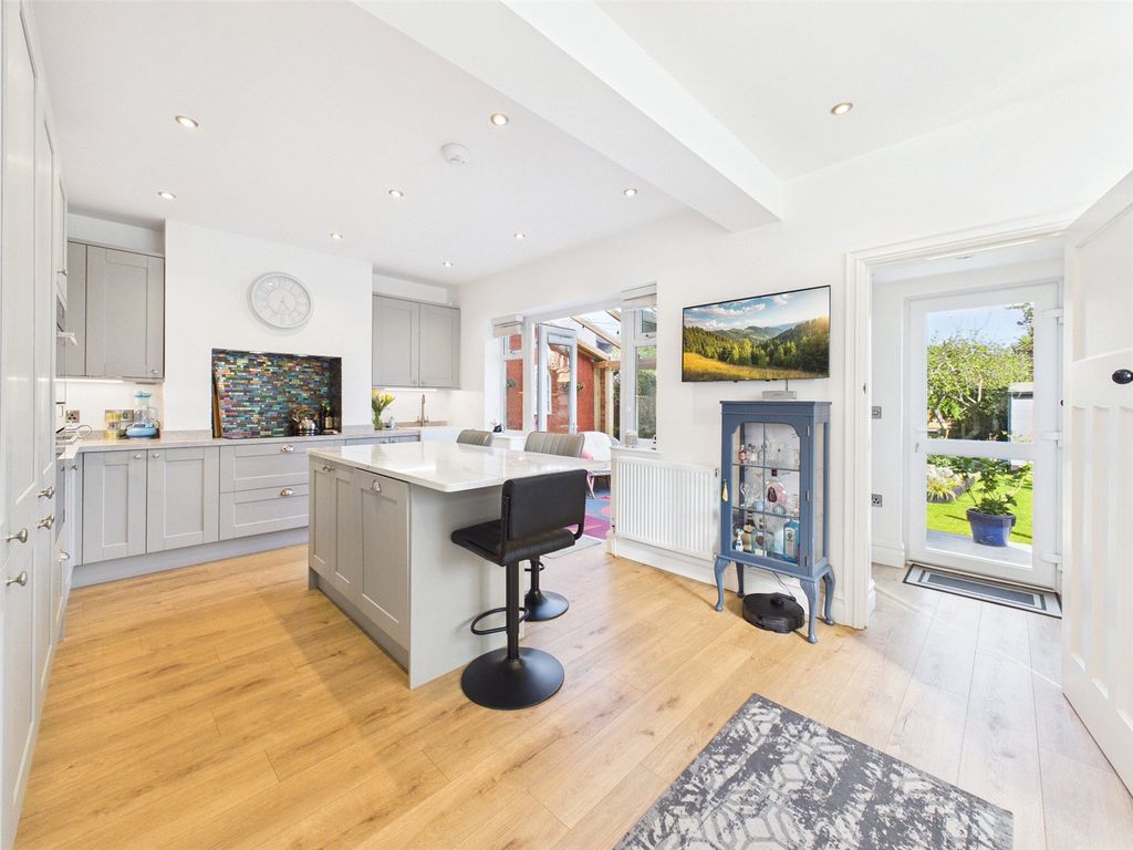 Property photo 3 of 19 Picture No. 13