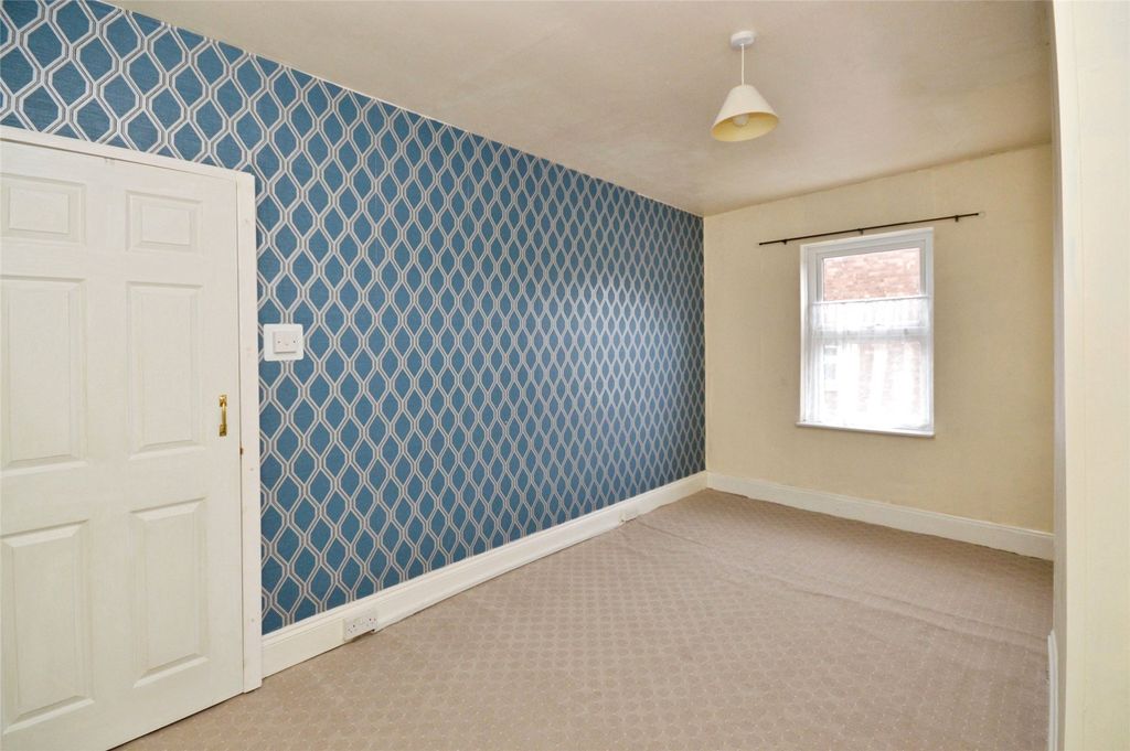 Property photo 3 of 12 Picture No. 13