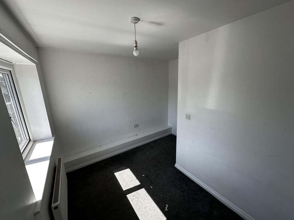 Property photo 3 of 14 15 Talbot Street Internal-9.Jpg