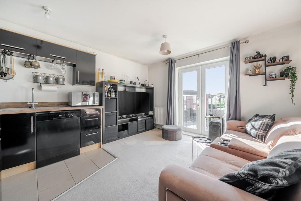 Property photo 3 of 10 1372769-21-68Fb53404E8c1.Jpg