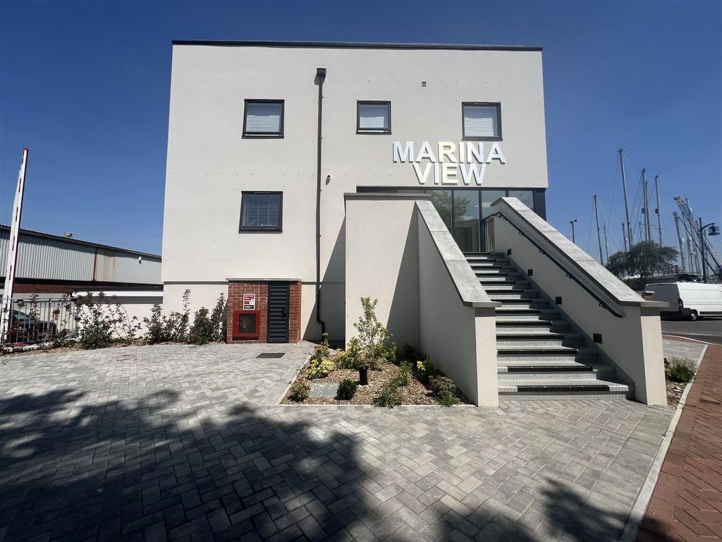 Property photo 1 of 11 Front.Jpg