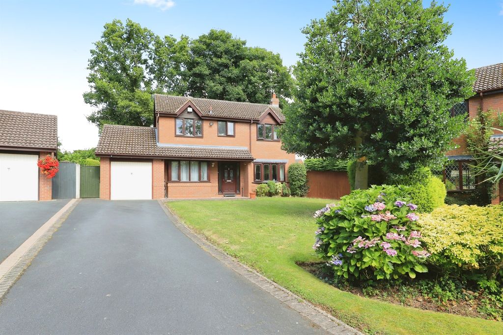 Property photo 1 of 17