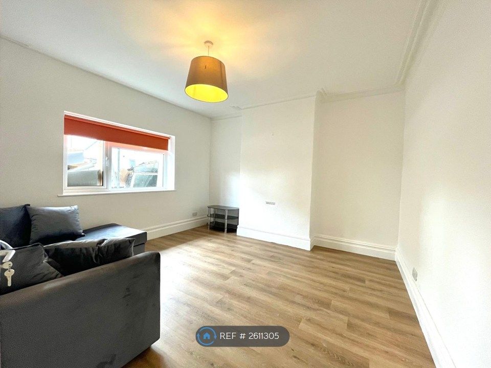 Property photo 3 of 4