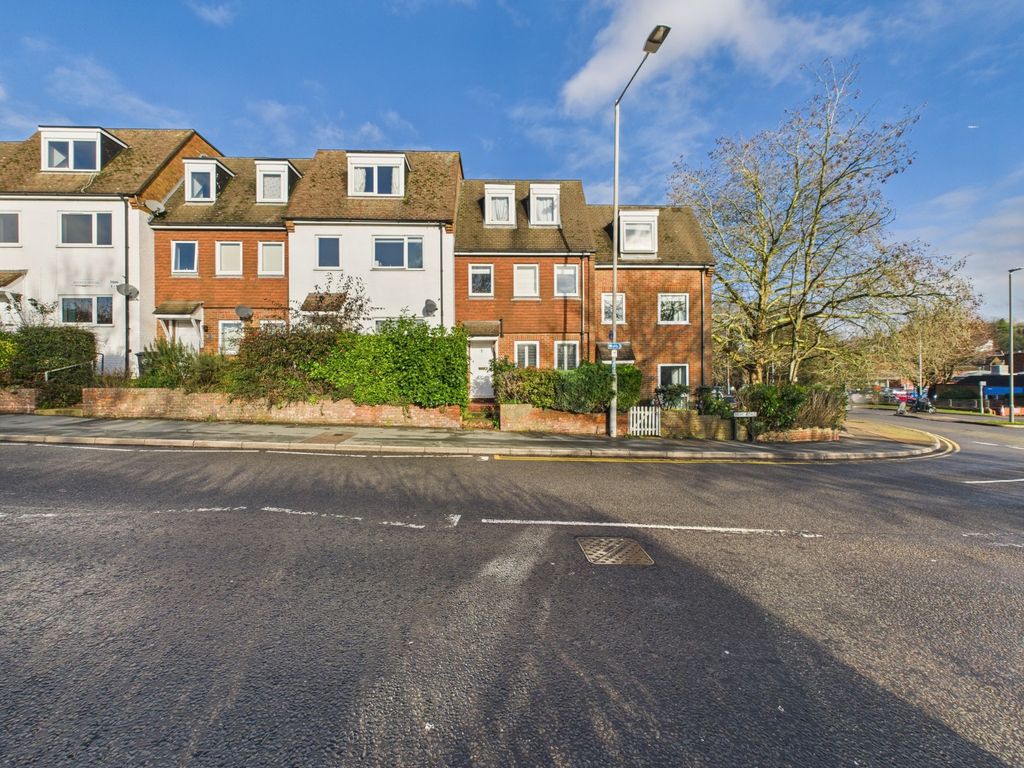 Property photo 1 of 13 Front