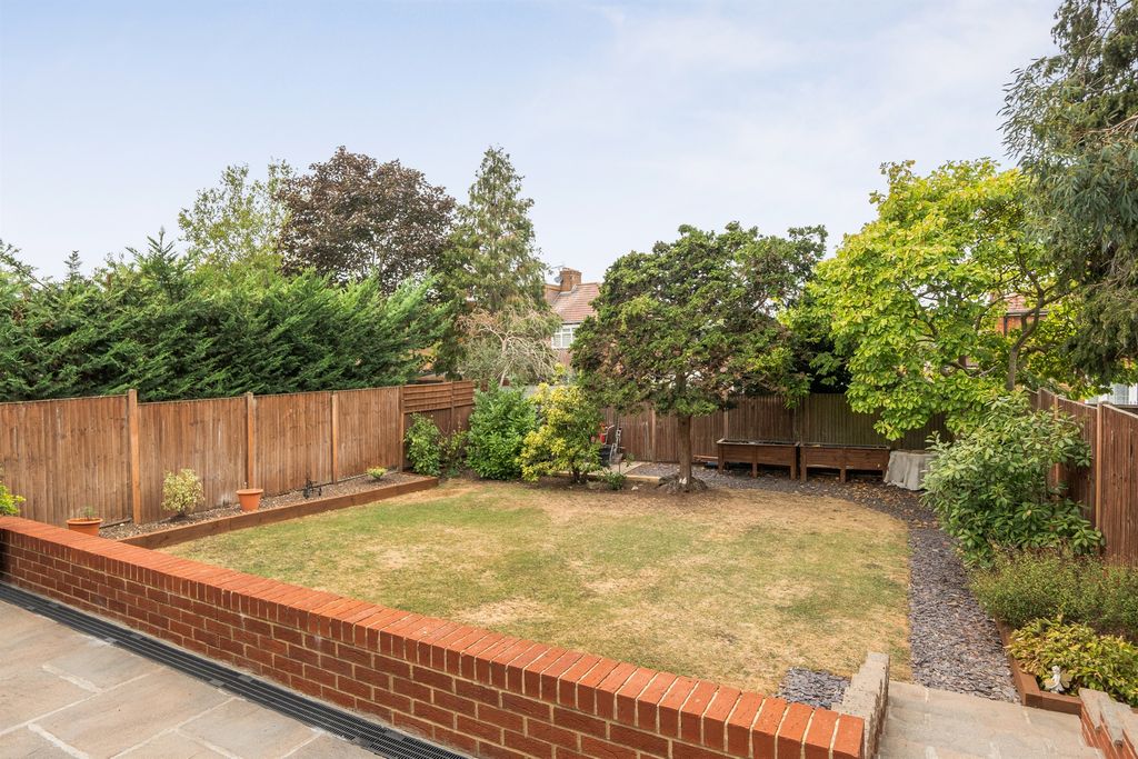 Property photo 2 of 13
