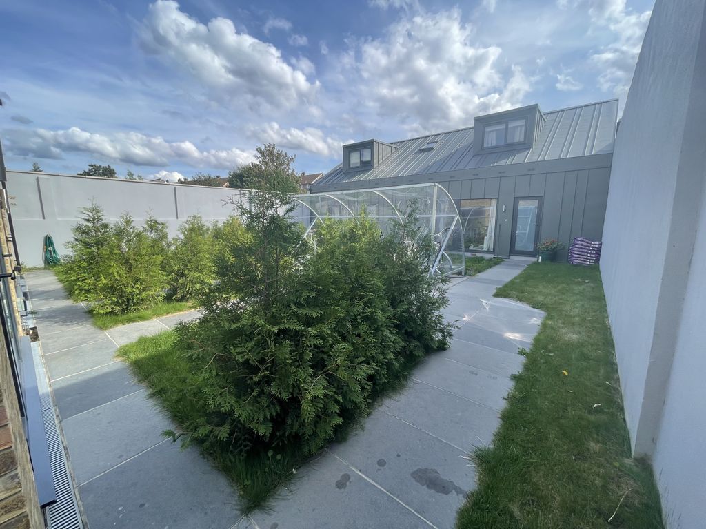 Property photo 1 of 6 Gallery