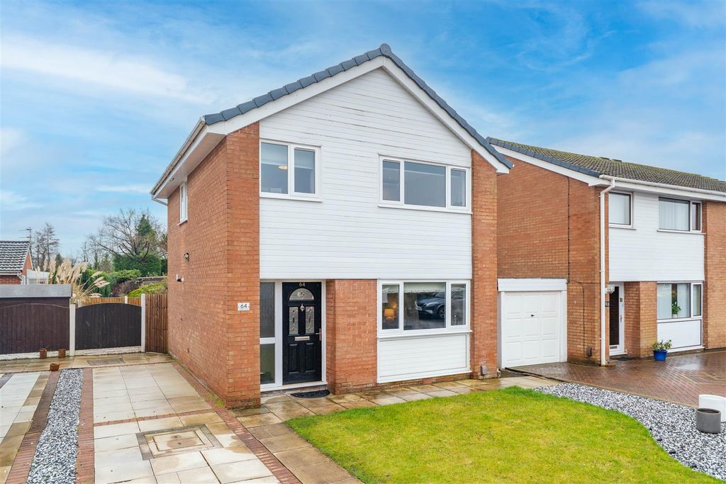 Property photo 1 of 32 Front External