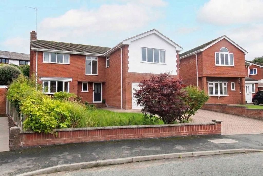 Property photo 1 of 38