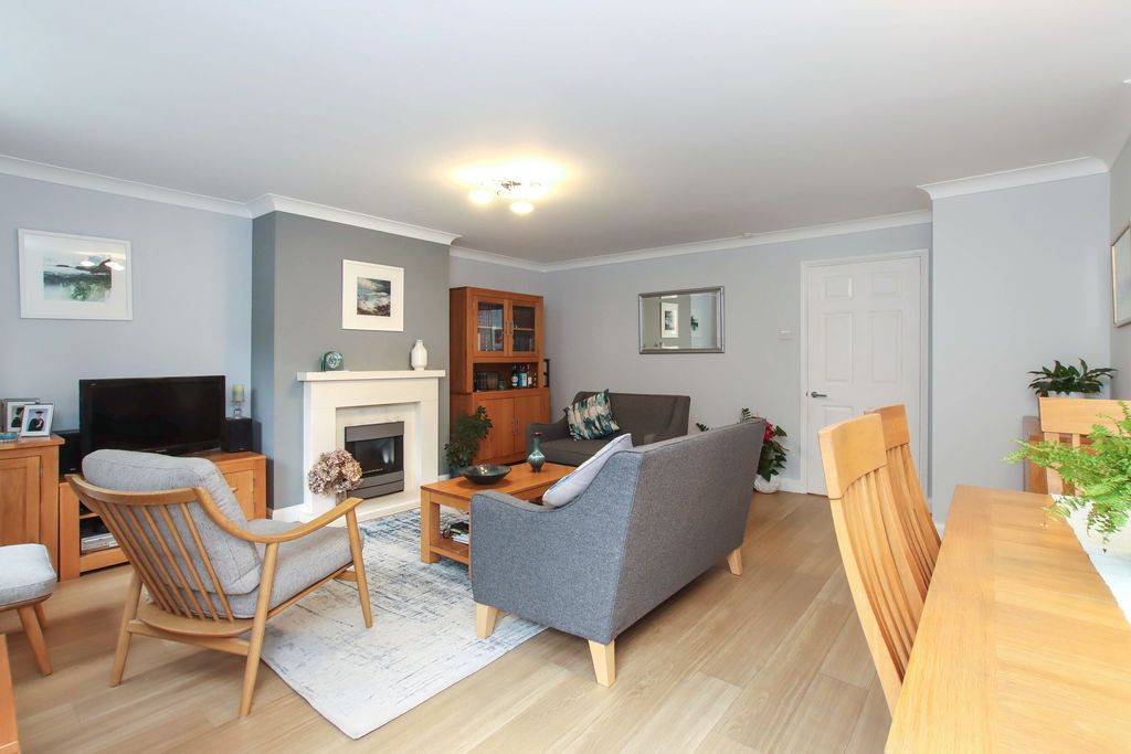 Property photo 2 of 17 Photo 18