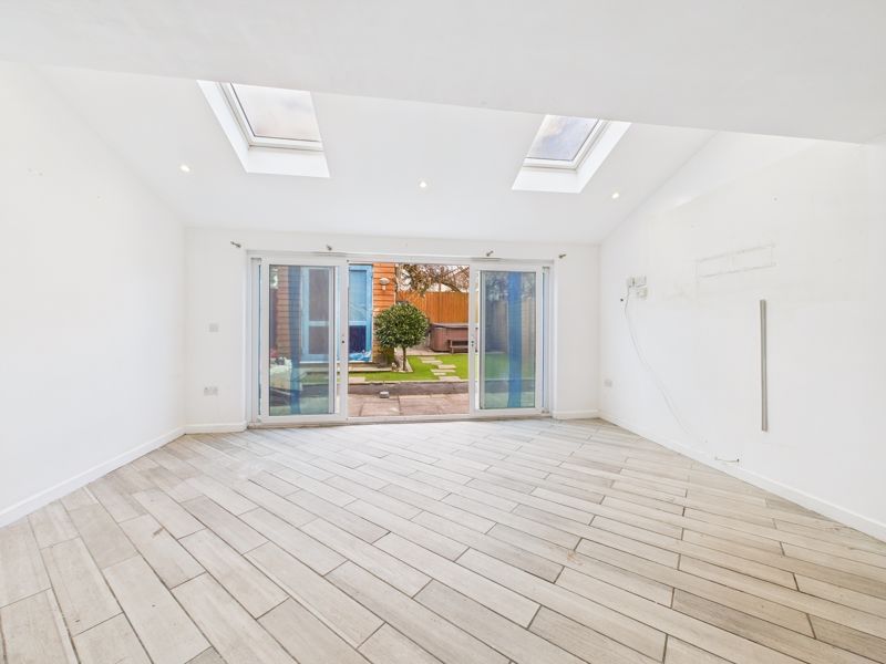 Property photo 3 of 12 Open Plan Area
