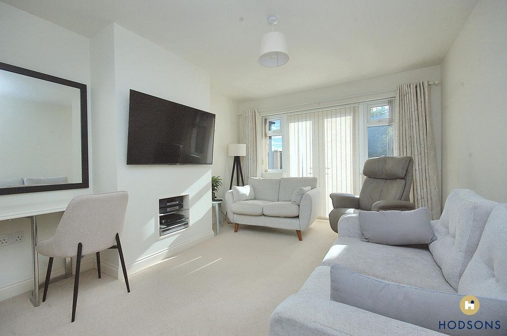 Property photo 2 of 9 Living Room