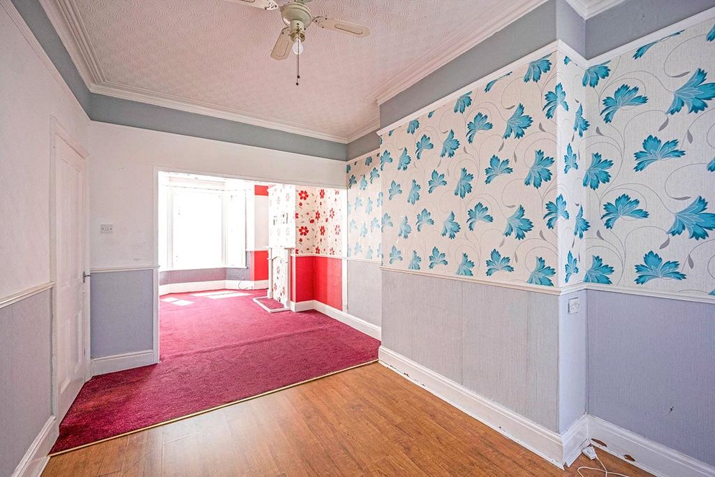 Property photo 2 of 8 Picture No. 09