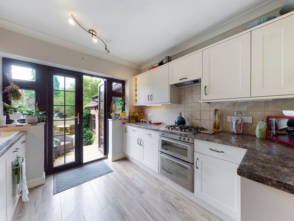 Property photo 2 of 11 Image