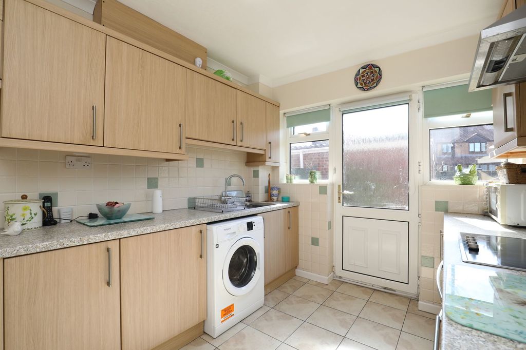 Property photo 3 of 23