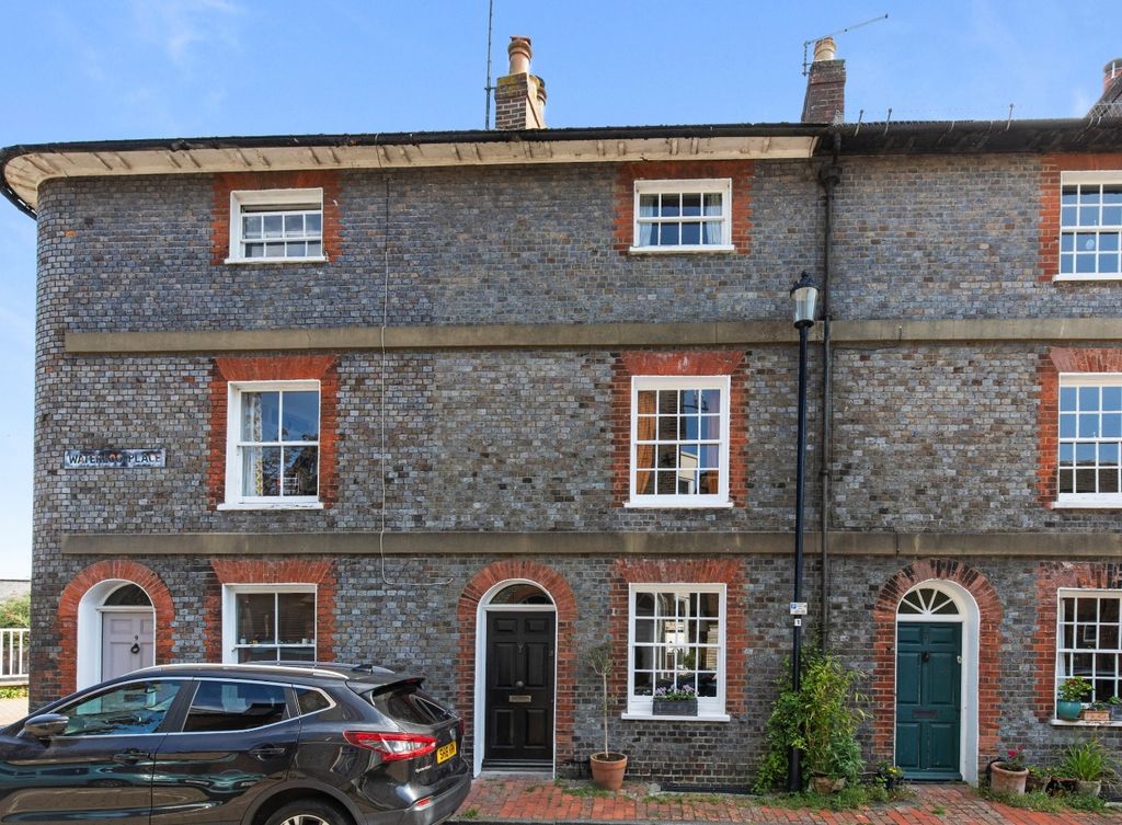 Property photo 1 of 11 4211872