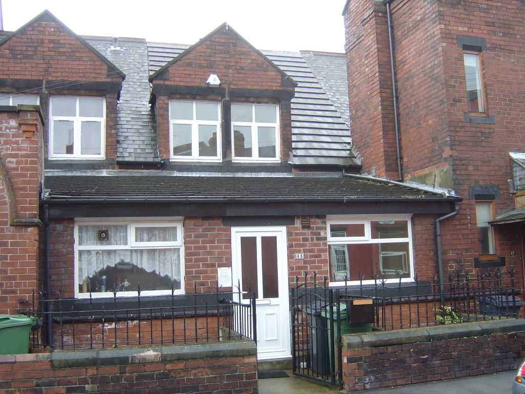 Property photo 1 of 6 44 Mitford Road 1.Jpg