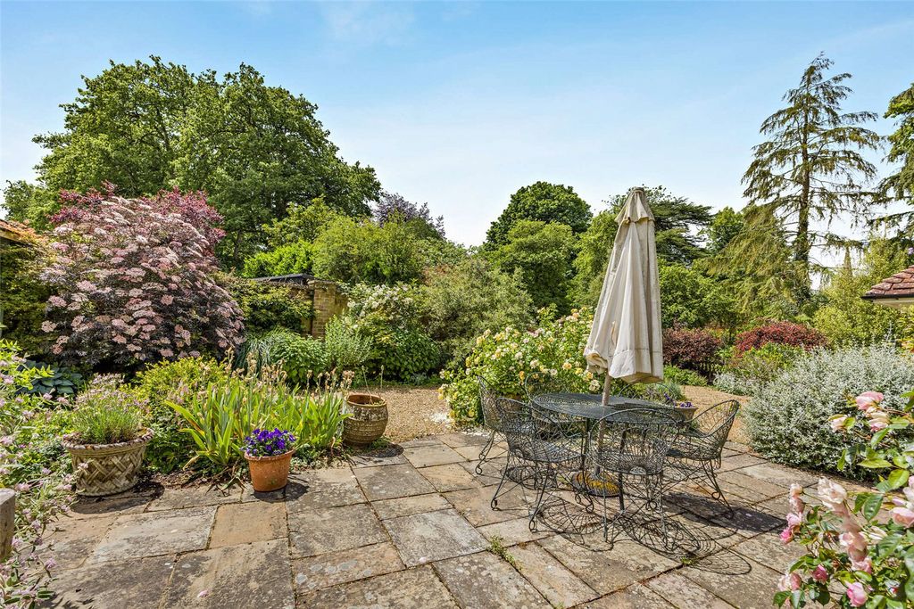 Property photo 2 of 16 Picture No. 33