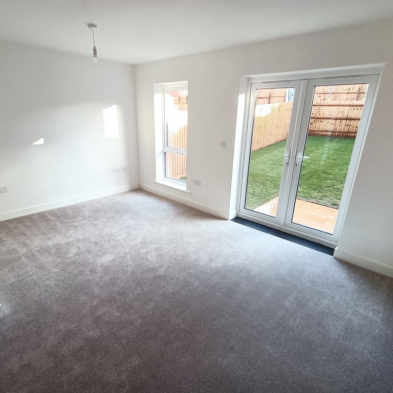 Property photo 3 of 14