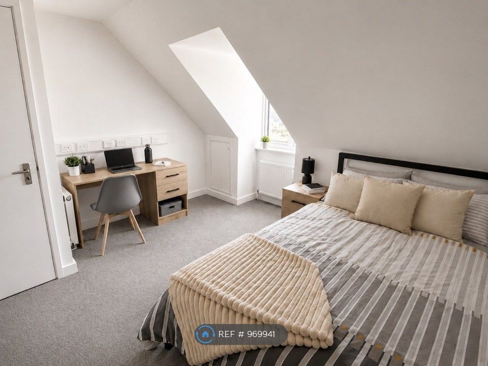 Property photo 1 of 3