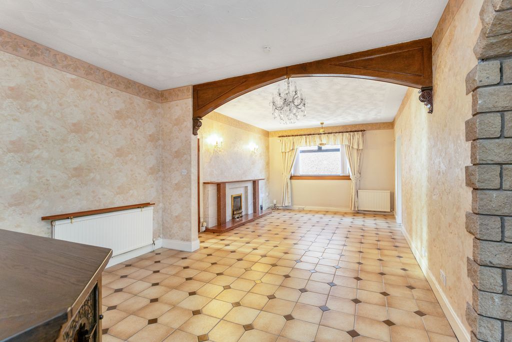 Property photo 2 of 19 Property Image 2