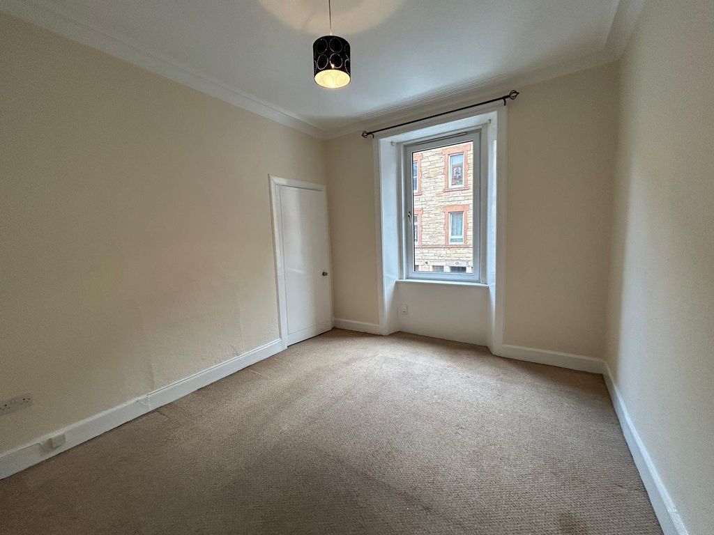 Property photo 3 of 9 Picture No. 15