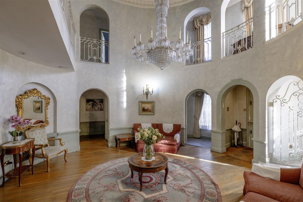 Property photo 2 of 13 7464_012.Jpg