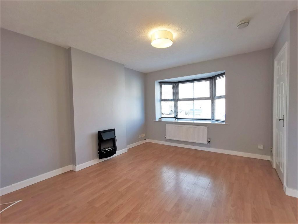Property photo 3 of 13 Living Room