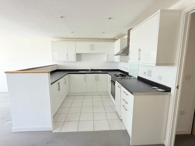 Property photo 3 of 12 Kitchen.Jpg