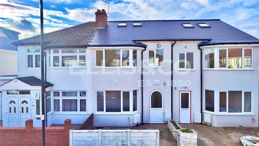 Property photo 2 of 32 Picture No. 55