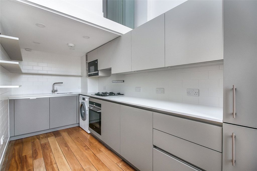 Property photo 3 of 17 Picture No. 34