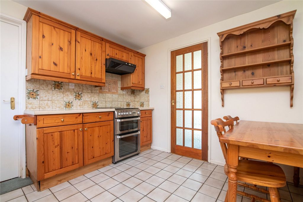 Property photo 3 of 23 Picture No. 39
