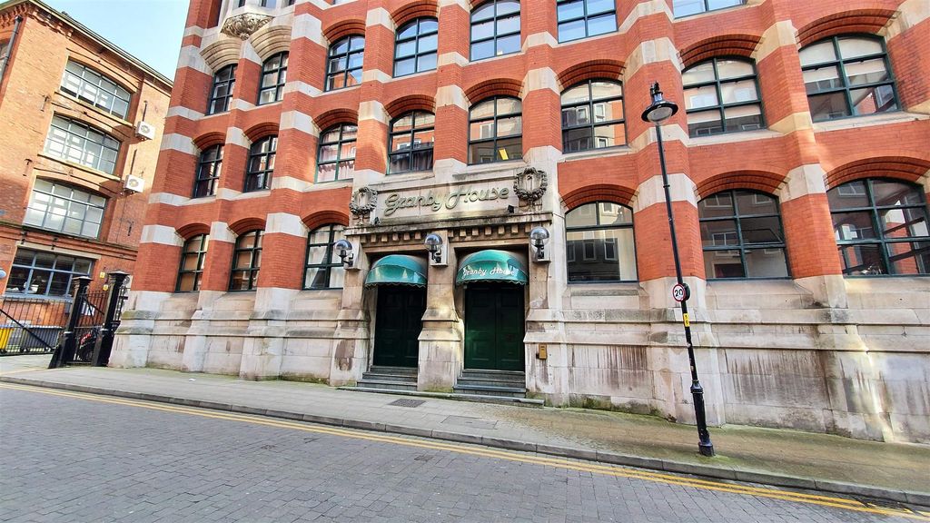 Property photo 1 of 26