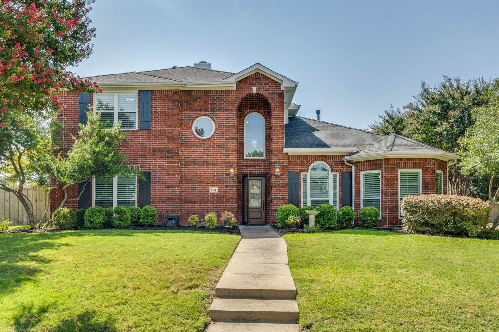 Property photo 1 of 22