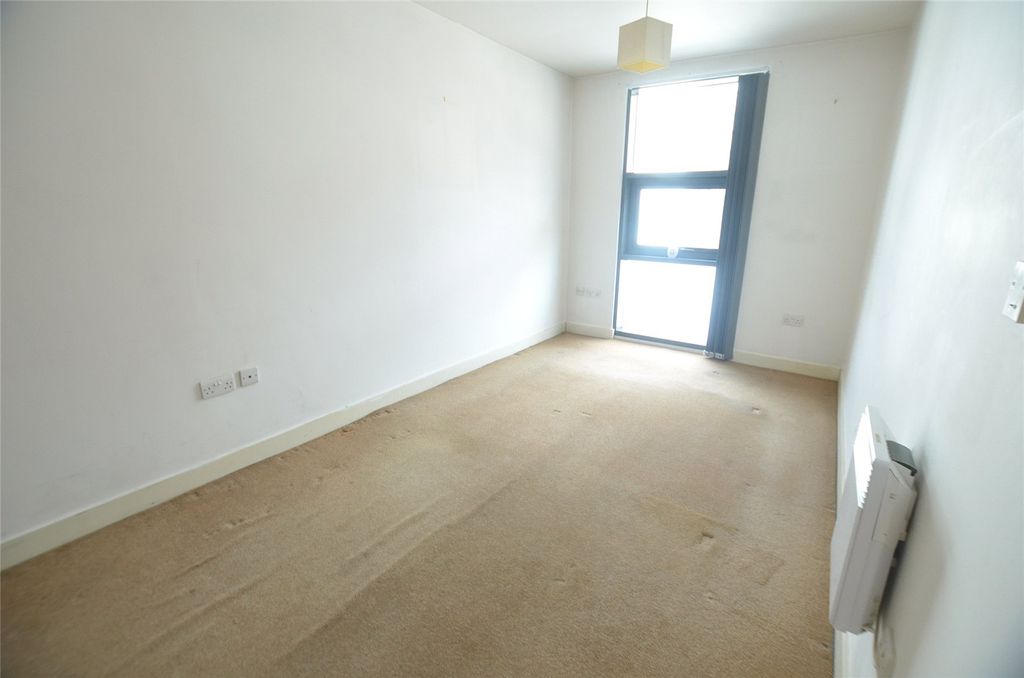 Property photo 3 of 6 Picture No. 05